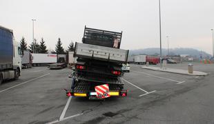 Neverjetno, kako je madžarski tovornjakar prevažal tovor #foto