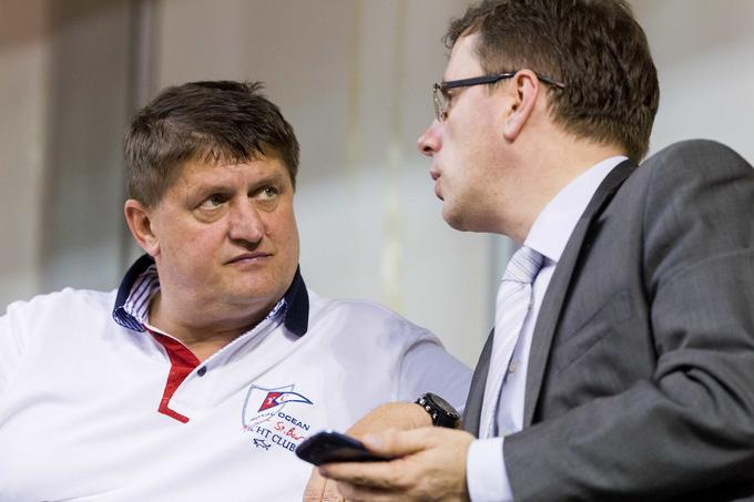 Roman Lisac (levo) je novi direktor košarkarske Olimpije, ki jo je pred tedni zapustil predsednik Jani Möderndorfer (desno). | Foto: Sportida