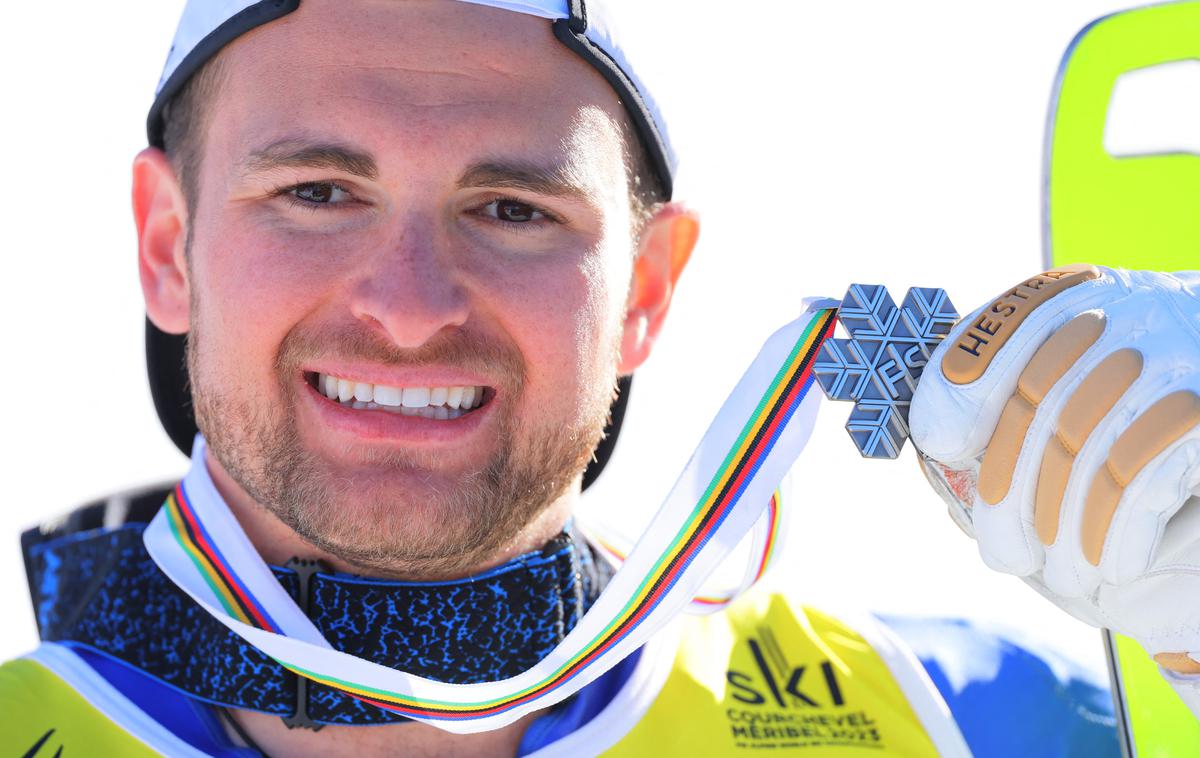 SP slalom AJ Ginnis | Srebro je osvojil s štartno številko 24. V finalu je zadržal drugo mesto. | Foto Reuters