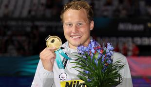 Američani rekordno, 15-letna Kanadčanka do drugega zlata, Švedinja vse bližje Phelpsu