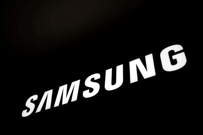 Velik delež k izgubi dobička bo med drugim prispevala kompenzacija uporabnikov s telefoni Galaxy S7 in Galaxy S7 edge, za katere Samsung ne bo prejel kupnine. | Foto: Reuters