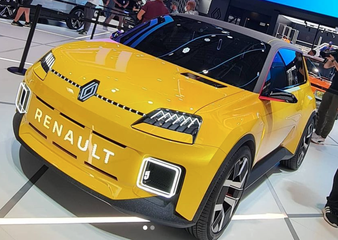 Električna "petka" bo že letos popestrila trg majhnih avtomobilov. Renault za zdaj z električnim meganom ni posegel po vrhu prodajnih lestvic. | Foto: Instagram Gilles Vidal