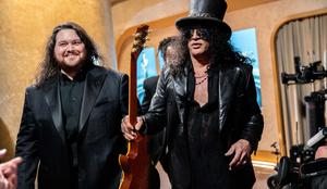 Kitarska ikona Slash ustanovil dobrodelni festival