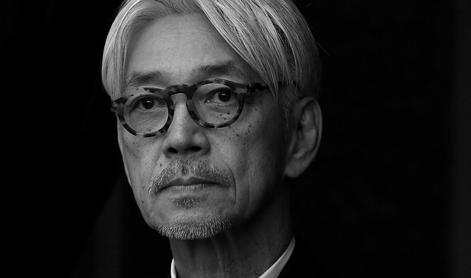 Umrl je Ryuichi Sakamoto, oskarjevec glasbe za film Zadnji kitajski cesar