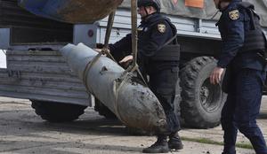 Ukrajinci opozarjajo: Te ruske bombe lahko odločijo vojno #video