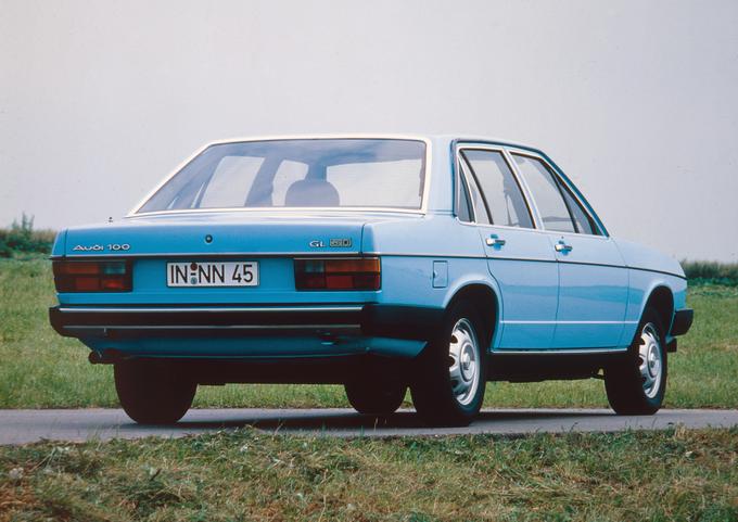 1978: prvi petvaljni dizel. Iz prostornine dveh litrov iztisne 51 kilovatov. Od leta 1984 ima tudi turbopuhalo in zmore 64 kilovatov. Na fotografiji audi 100GL 5D iz leta 1978. | Foto: Audi