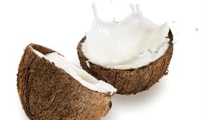 Minuta za zdravje: S kokosovim mlekom do lepih las