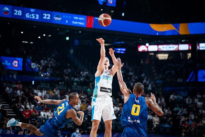 Klemen Prepelič je dosegel 18 točk. | Foto: FIBA