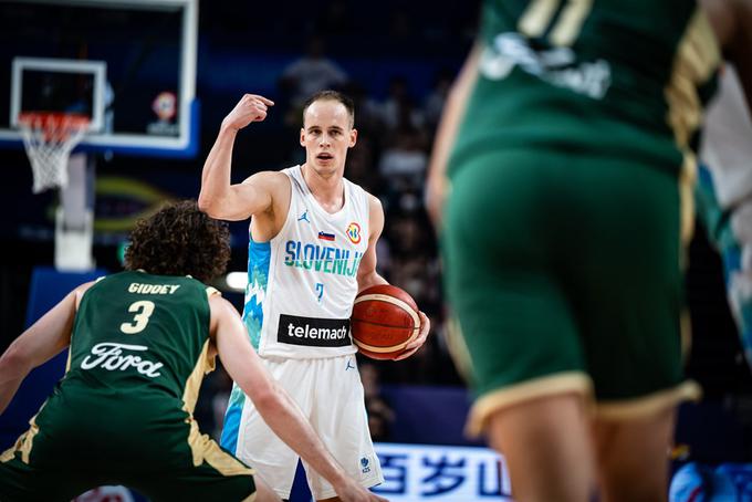 Klemen Prepelič je na letošnjem svetovnem prvenstvu v dresu Slovenije v povprečju dosegal 14 točk, 3,1 skoka in 2,4 asistence na obračun. | Foto: FIBA