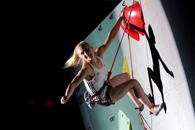 Potem pa v težavnosti splezala do vrha, kar ji je prineslo še en naslov.  Najboljša v kombinaciji je bila že lani v Innsbrucku.  | Foto: Getty Images