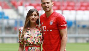 Zvezdnika Bayerna po ločitvi očarala Ronaldova bivša #foto