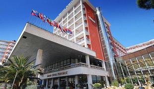 Boj za portoroške hotele: slaba banka premagala srbskega tajkuna