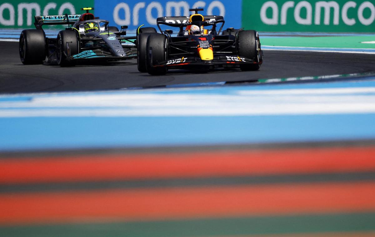 Francija Verstappen Hamilton | Prvič letos kot v lanski sezoni: Max Verstappen in Lewis Hamilton na prvih dveh mestih. | Foto Reuters