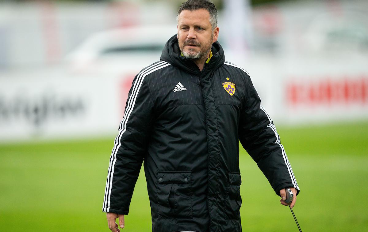 Saša Gajser | Saša Gajser, začasni trener, je Maribor popeljal do visoke zmage. | Foto Vid Ponikvar