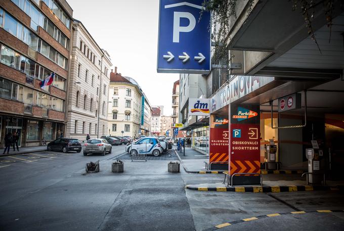 Že v začetku lanskega leta je Anderlič prodal parkirno hišo Trdinova, ki ima kar 1.182 parkirnih mest in je največja v Ljubljani. | Foto: Vid Ponikvar
