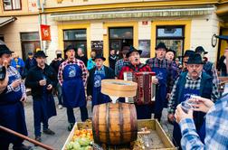 Prvi dan martinovanja v Mariboru ogromno ljudi, danes vrhunec slavja