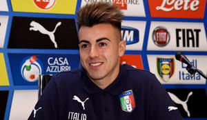 Nekdanji čudežni deček italijanskega nogometa si rešuje kariero