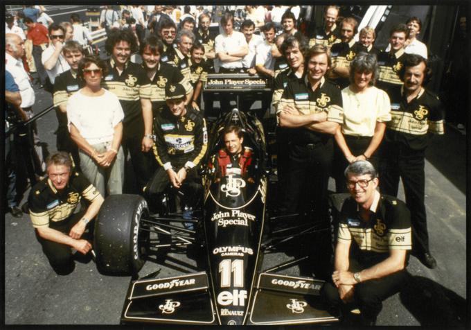 Leta 1985 na dirkališču v Spa-Francorchampsu skupaj z Ayrtonom Senno | Foto: Lotus