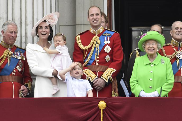 kraljica Elizabeta II., rojstni dan | Britanska kraljeva družina, ki se od leta 1917 imenuje po gradu Windsor, je zagotovo najbolj znana družina na svetu. Njene razprtije so tako vedno svetovna medijska tema. | Foto Reuters
