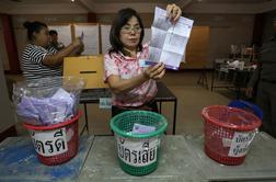Presenetljiv izid tajskih volitev