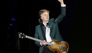 Paul McCartney prvič po 31 letih spet na vrhu lestvice #video