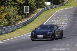 Porsche vrača udarec: pravi podvig na Nordschleifu #video