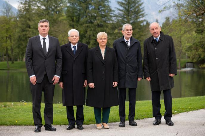 predsedniški vrh | Današnje srečanje, ki ga spremlja okrog sto predstavnikov slovenskih in tujih medijev, je eden najpomembnejših zunanjepolitičnih dogodkov v okviru praznovanja obletnice članstva v EU. | Foto STA