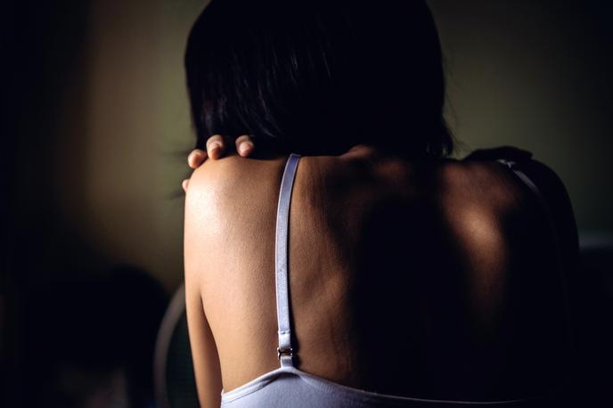 Nasilje nad ženskami. Posilstvo. Spolno nadlegovanje | Foto Shutterstock