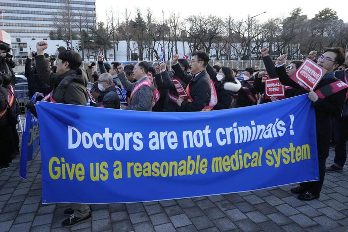 Stavkajoči zdravniki v Južni Koreji | Foto Guliverimage