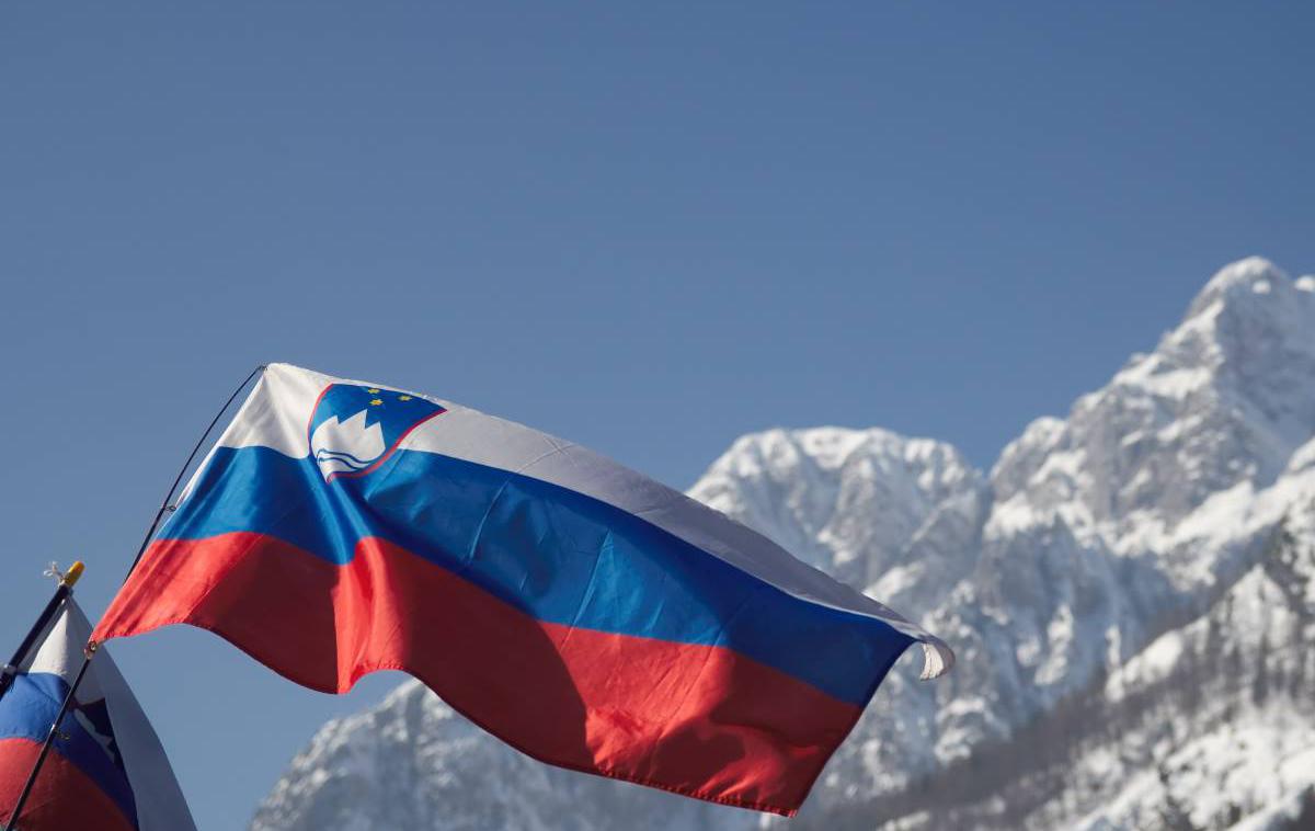 Slovenija, slovenska zastava | Foto Thinkstock