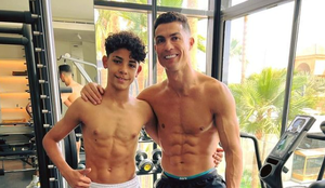 Ronaldo objavil fotografijo s sinom in navdušil navijače