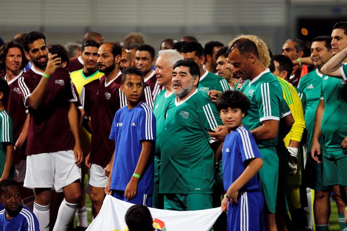 Južnoameriška zasedba je bila na turnirju v Manami prepolna zvezdnikov. Med njimi je bil tudi Diego Armando Maradona. | Foto: Reuters