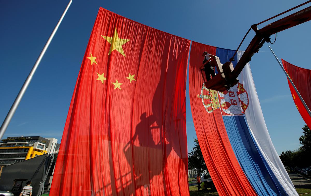 Zastava Srbija Kitajska | Foto Reuters