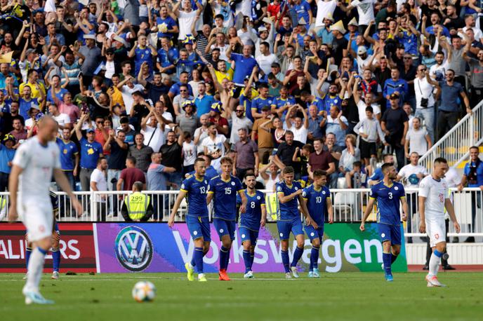 Kosovo | Na Kosovem vlada prava nogometna evforija. | Foto Reuters