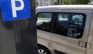 Se bodo Domžalčani morali posloviti od brezplačnega parkiranja?