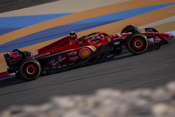 Bahrajn testiranja Carlos Sainz Ferrari | Carlos Sainz je s Ferrarijem odpeljal najboljši čas dneva in bil sekundo in pol hitrejši kot Max Verstappen v sredo. | Foto Guliverimage