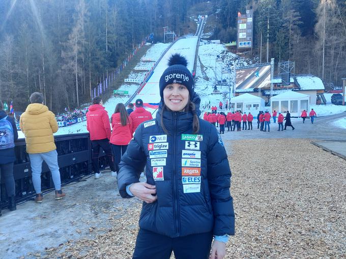 Urša Bogataj je spremljala januarsko dogajanje ob skakalnici na Ljubnem, ob tem pa za Siol.net povedala, da v novi vlogi mame uživa. | Foto: Siol.net