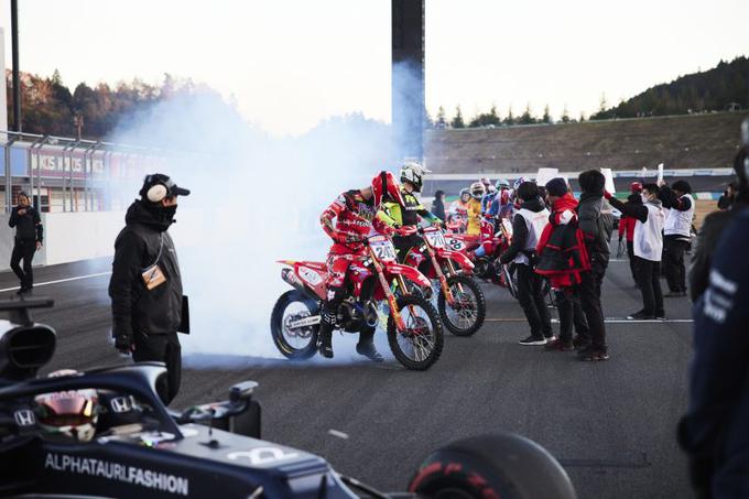 Tim Gajser na Hondinih zahvalnih dnevi v Motegiju na Japonskem. | Foto: Honda Racing/ShotbyBavo