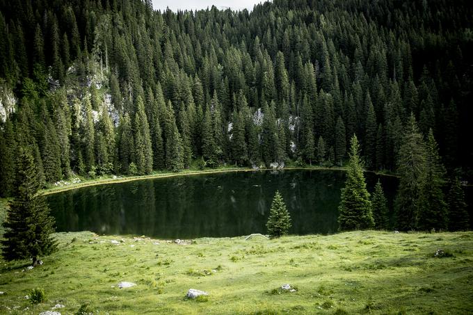 Koča na planini pri jezeru | Foto: Ana Kovač