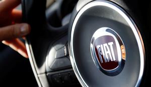 Fiat Chrysler vpoklical 882.000 poltovornjakov