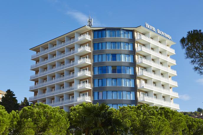 Hotel Slovenija | Kot je poročala RTV Slovenija, je Samo Logar sredi lanske glavne turistične sezone v luksuznem portoroškem Hotelu Slovenija prenočeval za le 80 evrov na noč. | Foto LifeClass Portorož