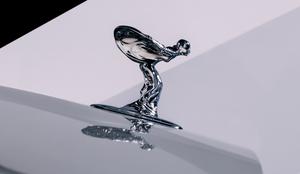 Rolls-Royce znova z rekordno prodajo avtomobilov