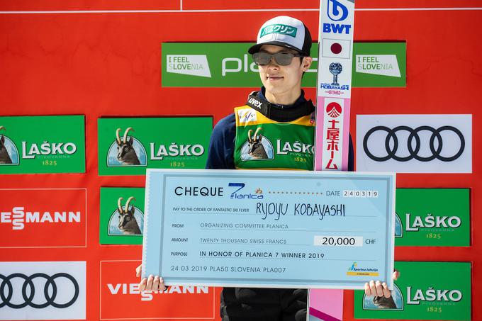 Samo zmaga v točkovanju za zmagovalca Planice 7 mu je navrgla 20 tisoč švicarskih frankov. | Foto: Vid Ponikvar