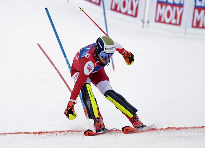 Manuel Feller, najboljši slalomist te zime, tudi na svojem devetem nastopu na kitzbühelskem smuku ni prišel do prve zmage. Te si želi še bolj kot zmage na olimpijskih igrah in svetovnem prvenstvu. | Foto: Reuters