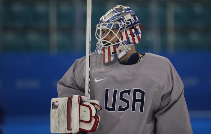 Da so omejitve na olimpijskih igrah zelo rigorozne, je spoznal tudi vratar ameriške reprezentance Ryan Zapolski. | Foto: Reuters