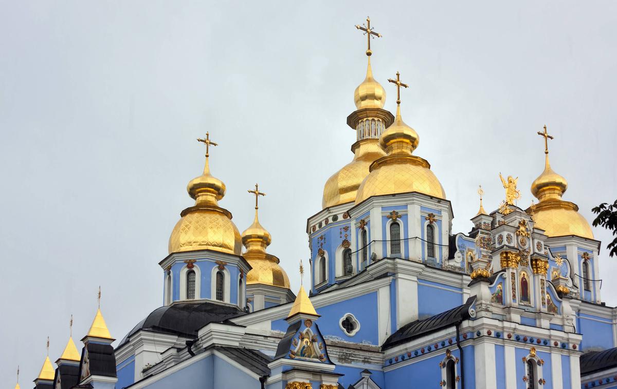 pravoslavna katedrala, Kijev | Ukrajinski parlament je danes prižgal zeleno luč za prepoved ukrajinske pravoslavne cerkve – Moskovskega patriarhata, ki ji Kijev očita sodelovanje z Rusijo. | Foto Guliverimage