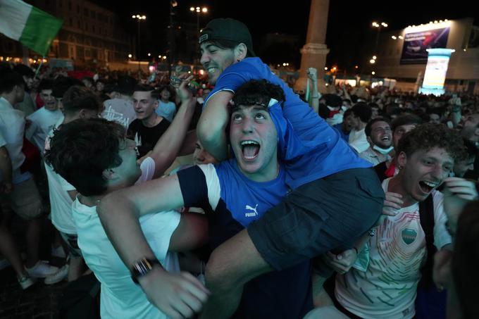 Navdušenje italijanskih navijačev po novem uspehu Azzurrov | Foto: Guliverimage/Vladimir Fedorenko