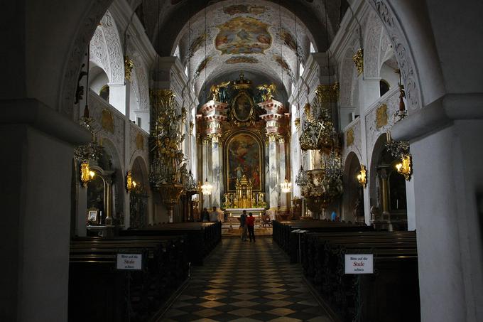 Notranjost stolne cerkve v Celovcu | Foto: Guliverimage/Vladimir Fedorenko