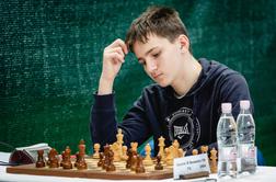 Šubelj na šahovskem EP remiziral, Šebenik in Unukova izgubila