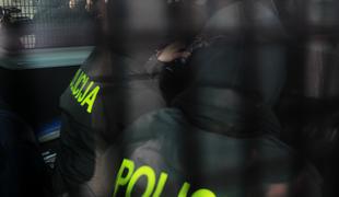 Hišne preiskave po Sloveniji, z medicinskim materialom zaslužili 400 tisoč evrov